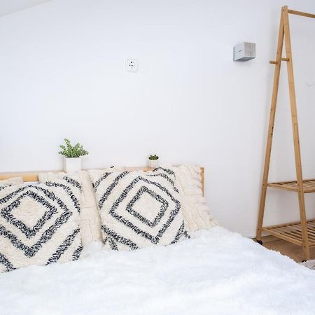 Sziklai Apartman Veszprem Bagian luar foto