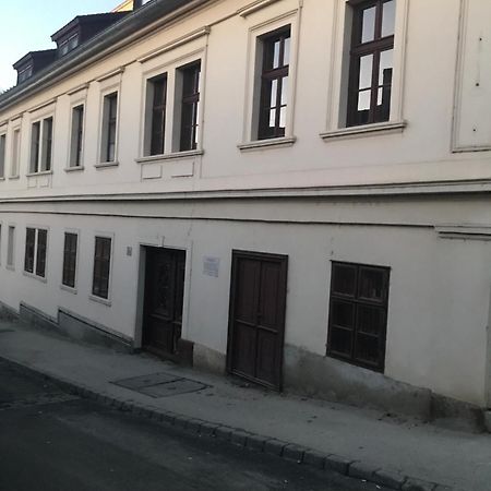 Sziklai Apartman Veszprem Bagian luar foto