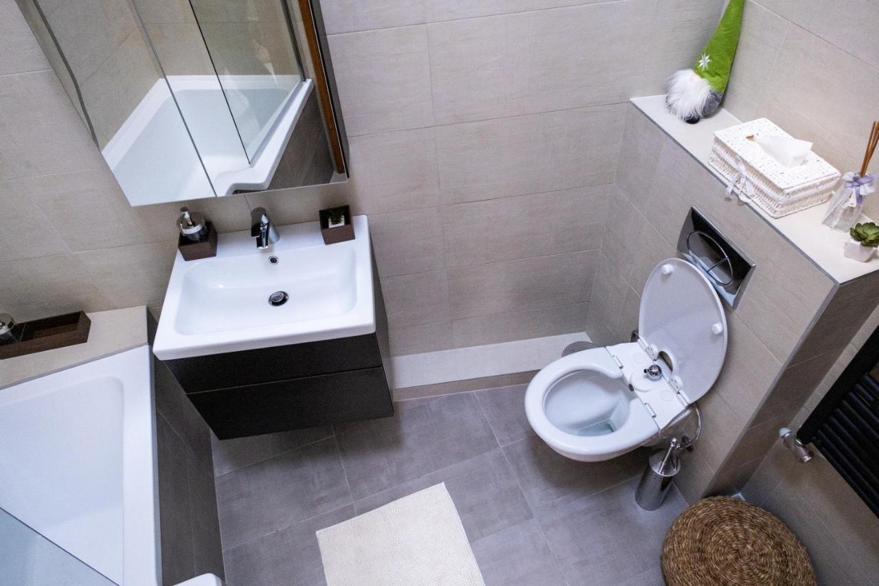 Sziklai Apartman Veszprem Bagian luar foto