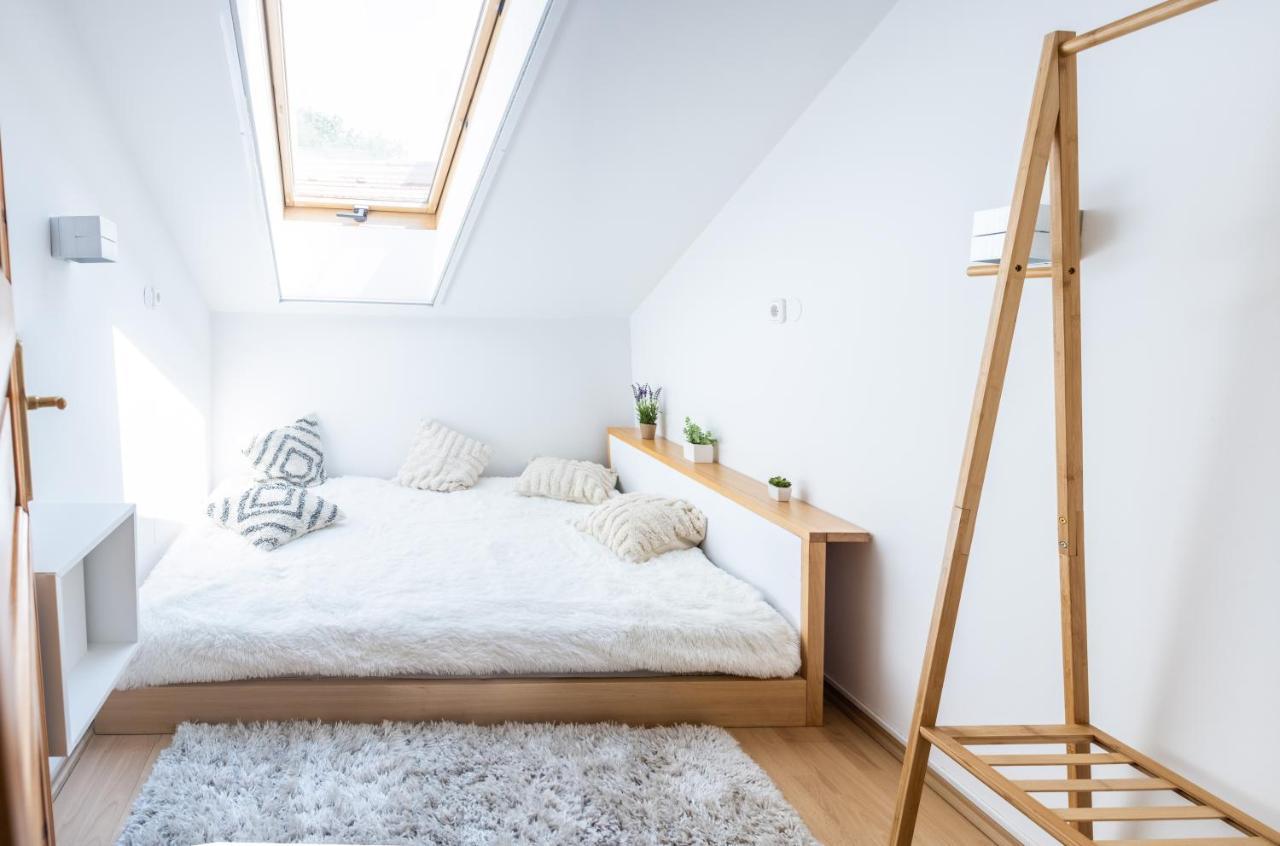 Sziklai Apartman Veszprem Bagian luar foto